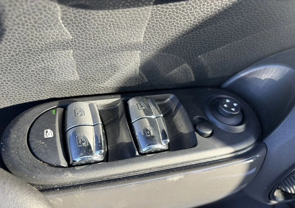 MINI Cooper cena 55555 przebieg: 66666, rok produkcji 2016 z Sosnowiec małe 466